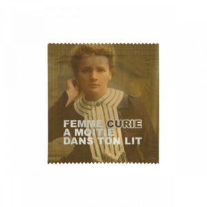 PRESERVATIF FEMME CURIE A MOITIE DANS TON LIT